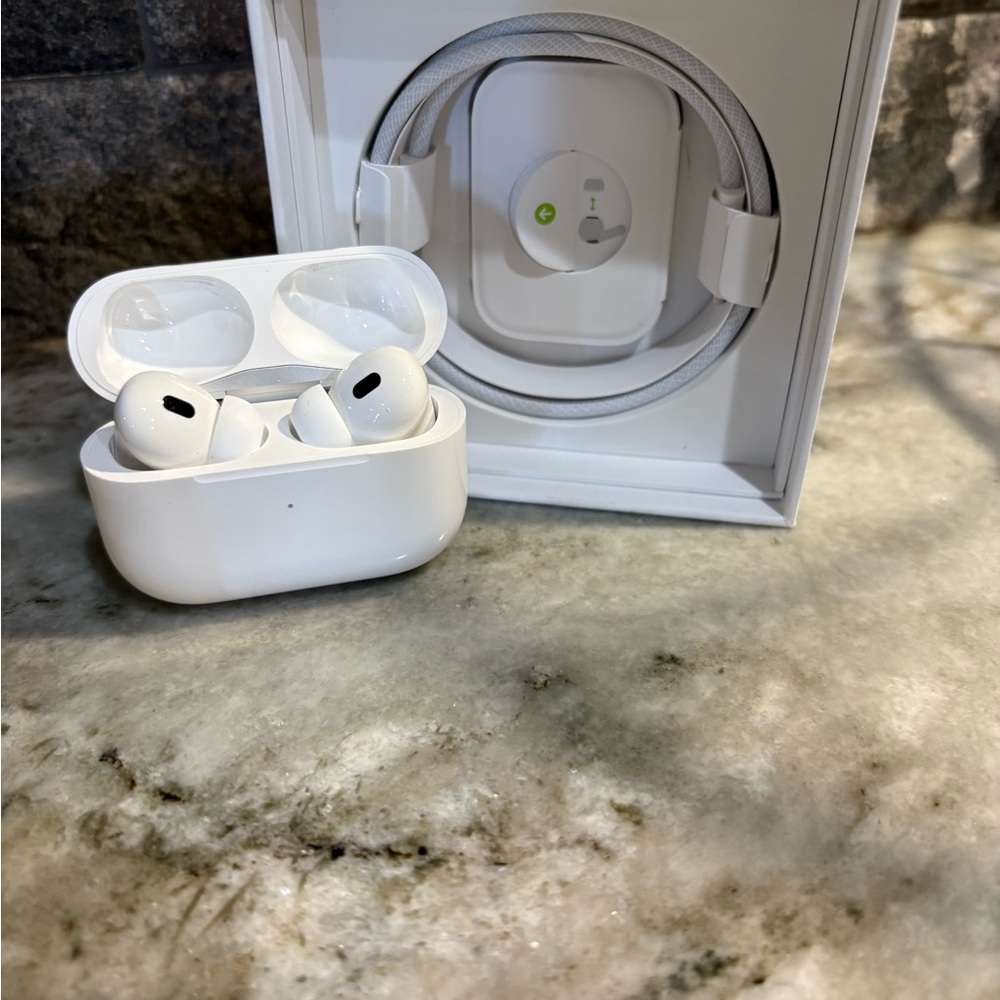 Apple AirPods Pro 2